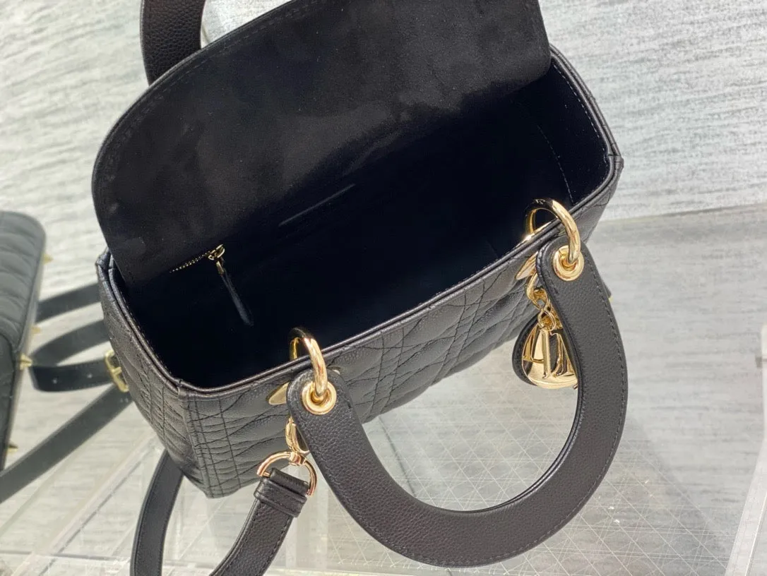 DR331 Medium Lady Dior Bag / HIGHEST QUALITY VERSION / 9.5 x 8 x 4.5 inches