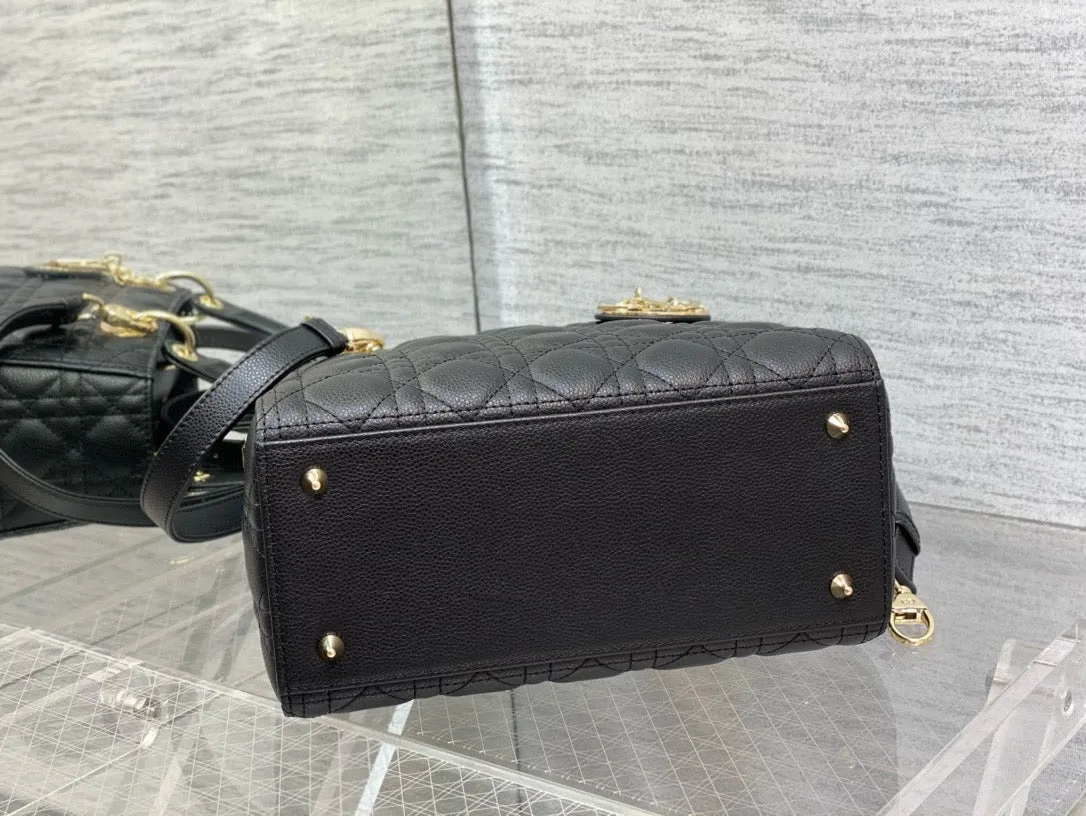 DR331 Medium Lady Dior Bag / HIGHEST QUALITY VERSION / 9.5 x 8 x 4.5 inches