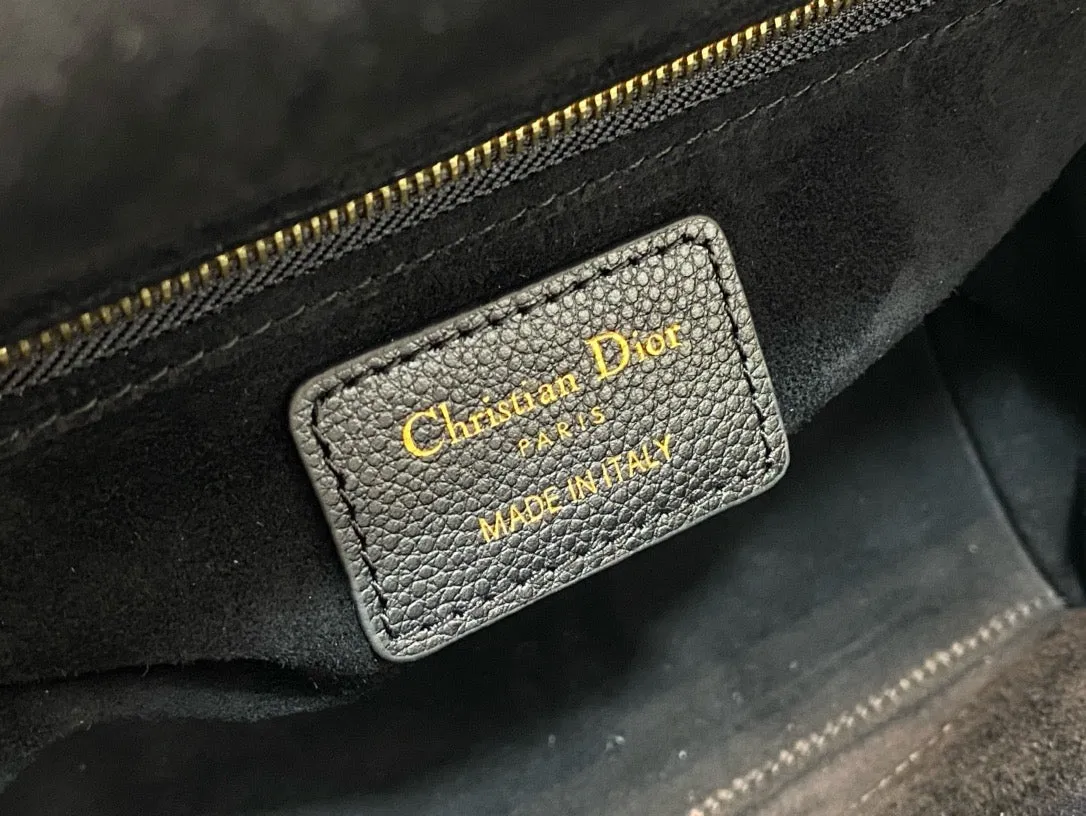 DR331 Medium Lady Dior Bag / HIGHEST QUALITY VERSION / 9.5 x 8 x 4.5 inches