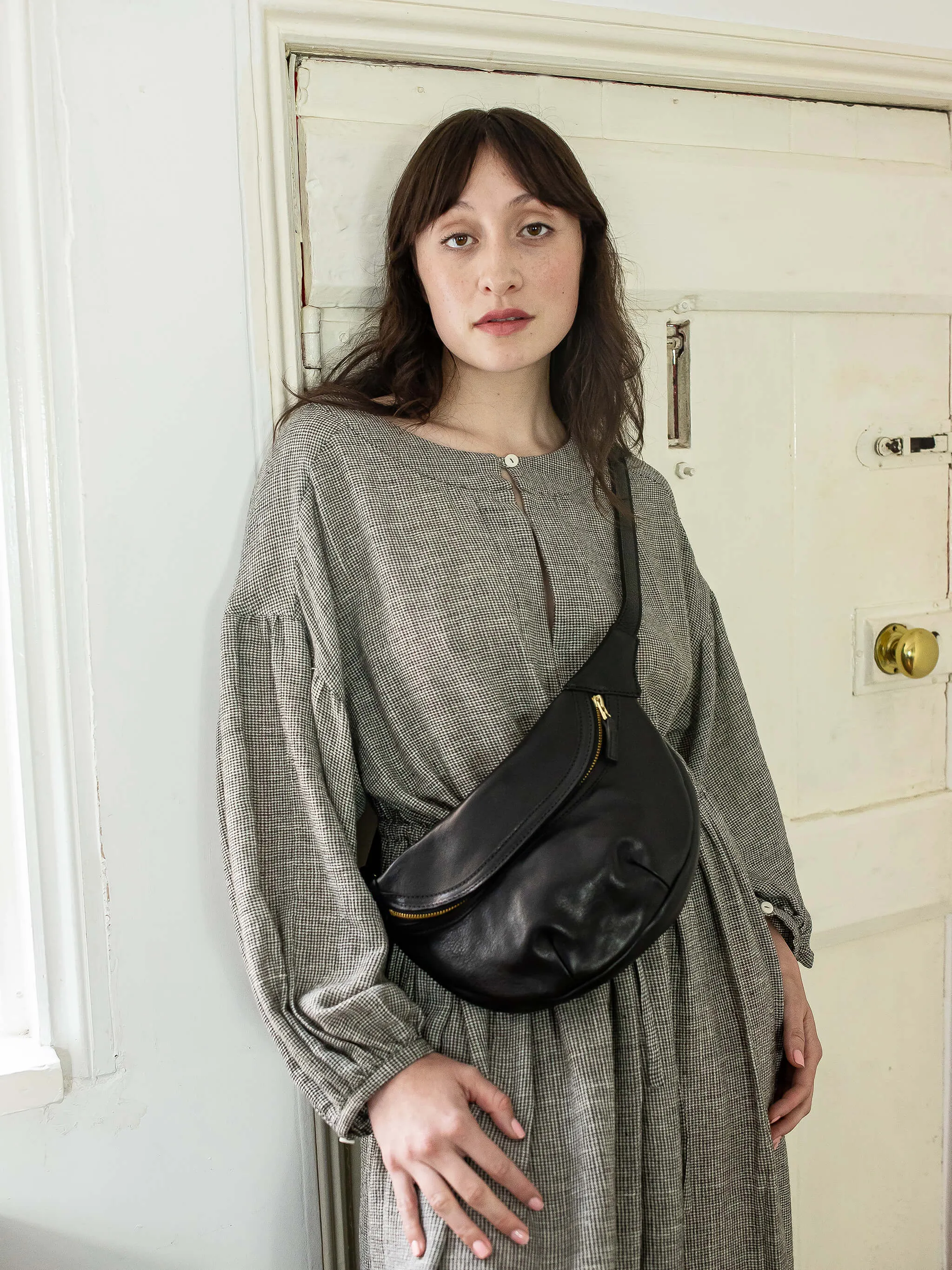 Loe Leather Bum Bag - Black