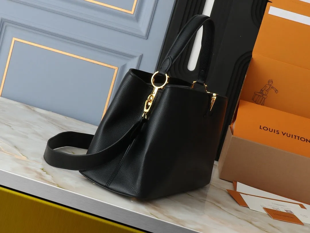 LV Capucines GM Souple Handbag