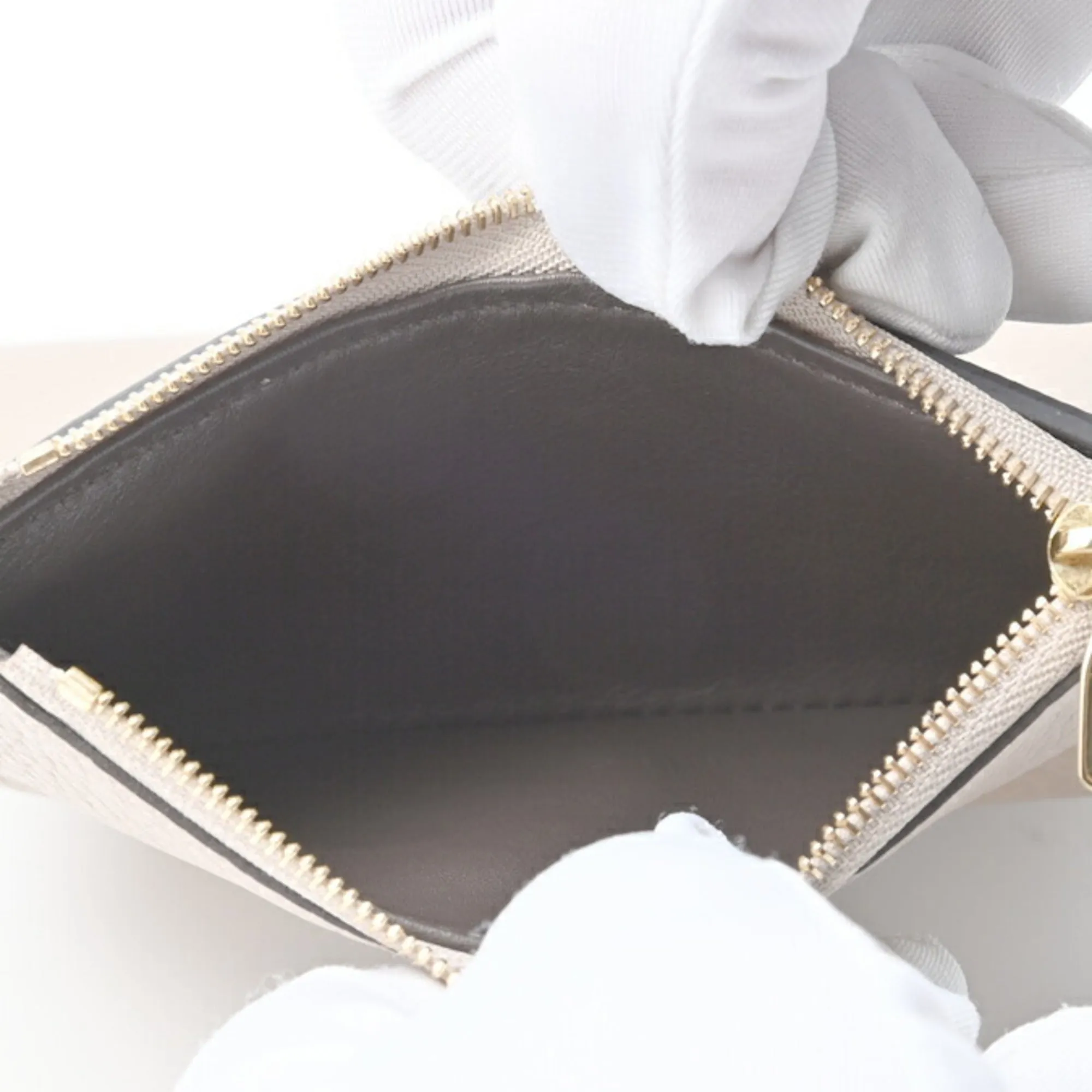 Trendy Inspired Louis Vuitton Portefeuille Capucines Wallet M62159 Galle